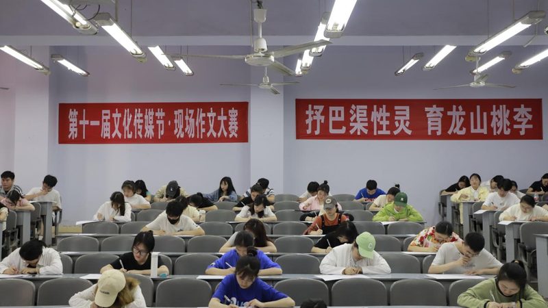 宣传片拍摄设备租赁还是购买划算